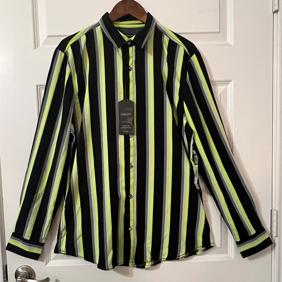 🎁 NWT! Geometrix New York Striped Button Down Shirt. - Picture 1 of 15